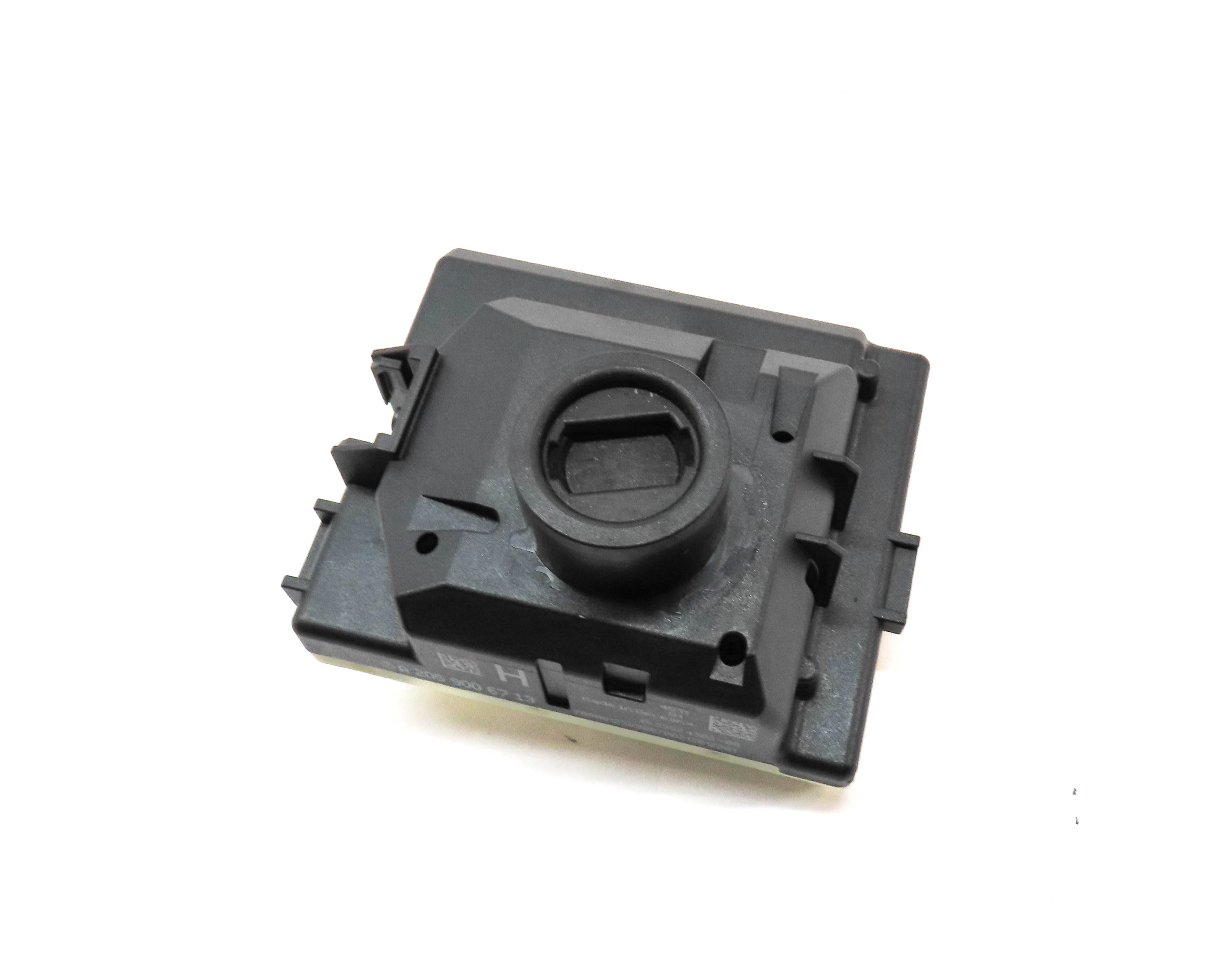 2018-2019 MERCEDES BENZ C300 GLC300 GLC350e (W205 X253) IGNITION SWITCH MODULE — exact item pictured